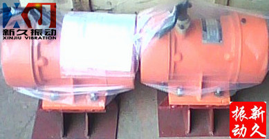 �}�����(d��ng)��