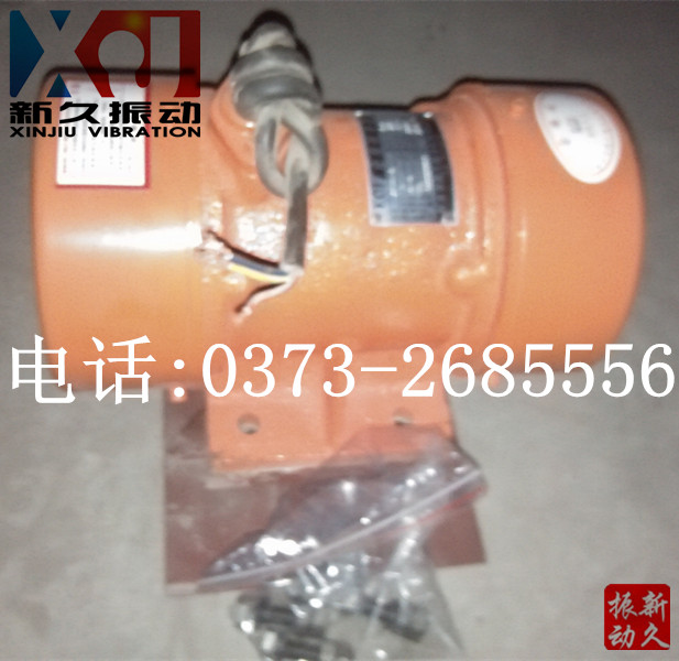 �}(c��ng)�����(d��ng)��